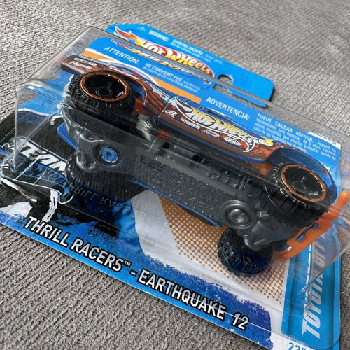 Hot Wheels Toyota Off Road Truck mainline 2012 new