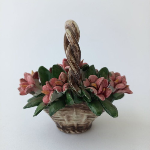 Old ceramic decorative basket figurine like new, handmade Italian