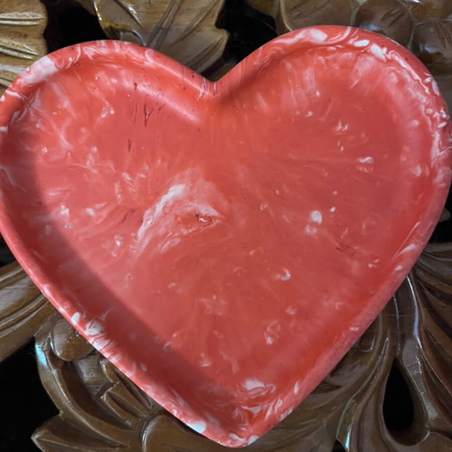 Handmade heart-shaped decorative plates set of 2, eco resin, like new