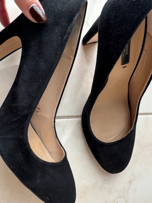 Zara black pumps like new, 10 cm heel, size 38