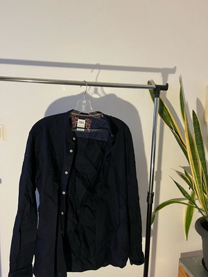 Zara men's shirt size M like new, dark blue