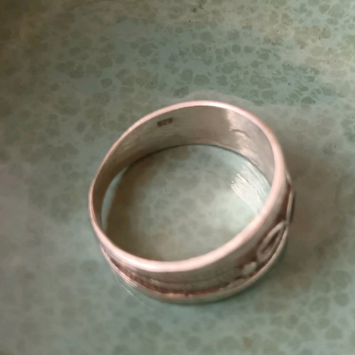 Silver ring 925 like new, size 17.7 (56)