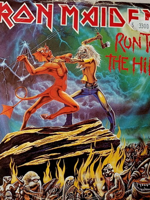 Iron Maiden Run to the Hills 7" vinyl used, metal