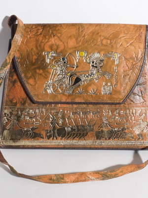 Vintage women's shoulder bag made of genuine leather from Egypt like new