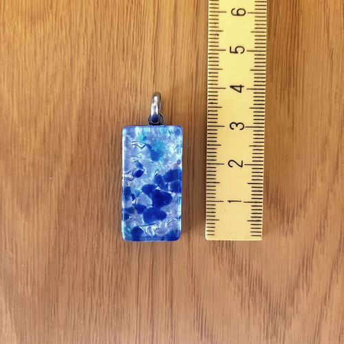 Murano-style pendant like new with blue and silver shades