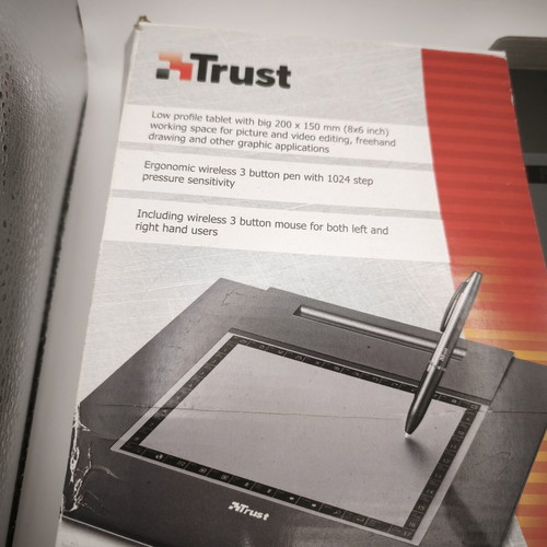 Trust Slimline Design Tablet TB-6300 like new, digital drawing pad