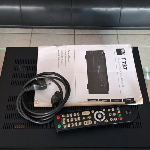 Nad T737 receiver amplifier like new with gold-plated outputs