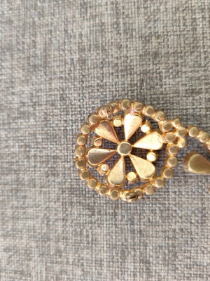 Pin used, missing clasp