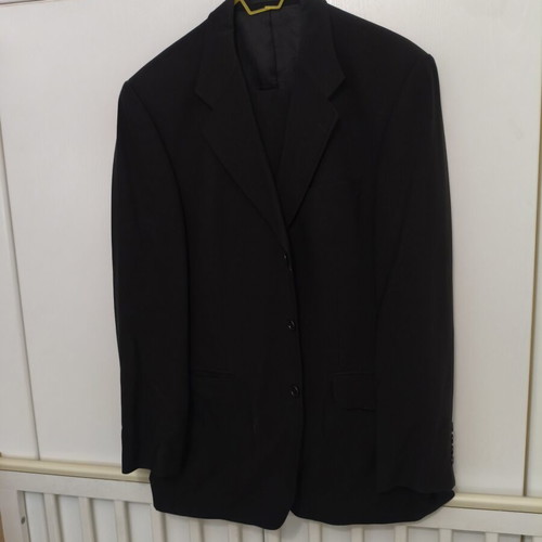 Suit used, jacket and trousers size L