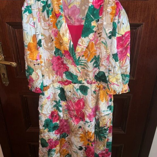 Floral midi dress vintage like new, size 42, multicolor