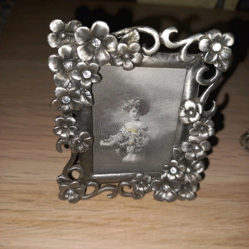 Silver photo frames new, set of 2 small decorative