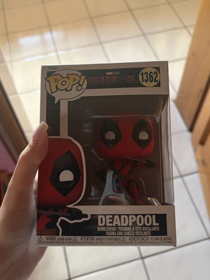 Funko Pop Deadpool bobblehead μεταχειρισμένο, ελάχιστα χτυπημένο το κουτί