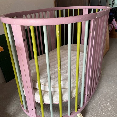 Βρεφικό κρεβάτι Stokke Sleepi Bed μεταχειρισμένο με δύο στρώματα και λίκνο