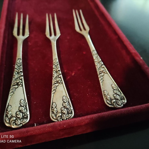 Silver 800 forks set of 3 with handmade engraving used
