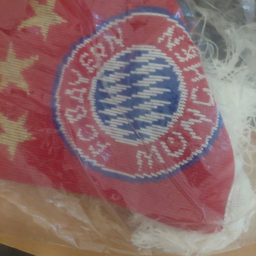 Scarf intact genuine, purchased from Germany