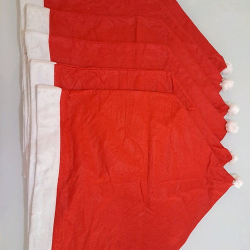 Chair covers Christmas Santa hat set like new, 6 pieces