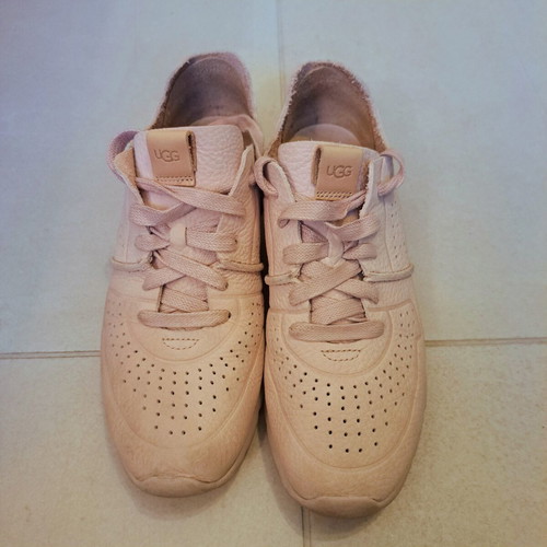 Ugg Australia women's sneakers size 38, like new, soft pink