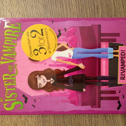 My Sister the Vampire book used, foreign language