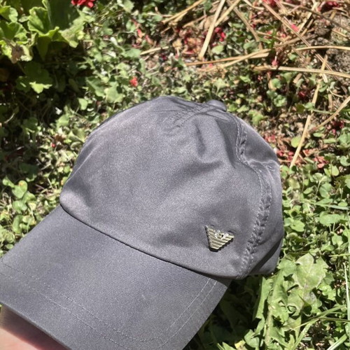 Emporio Armani Jockey Hat like new, dark gray, one size