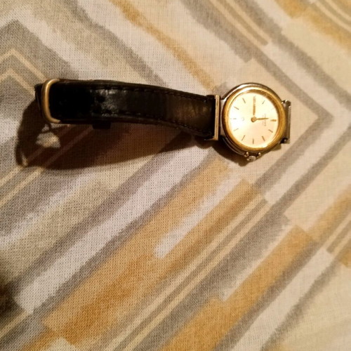 Orient women's vintage watch used, gold color