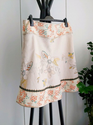 Mexx Fashion linen skirt like new, size XXL, beige multicolor