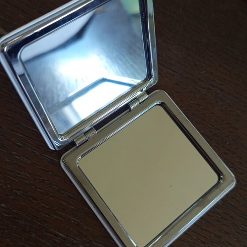 Compact Mirror new with pink roses