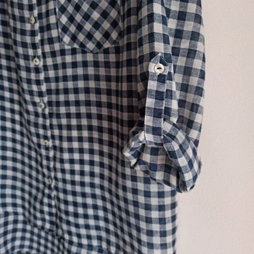 Stradivarius women's checked shirt like new, white and blue, size M/L