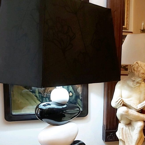 Ceramic table lamp with black fabric parallelogram lampshade like new