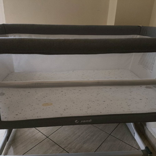 Jane Babyside 3 Deluxe Co-sleeping Crib with Bedding