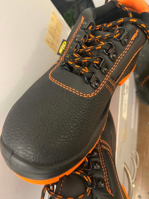Pallstar Viper work shoes, black and orange, size 36