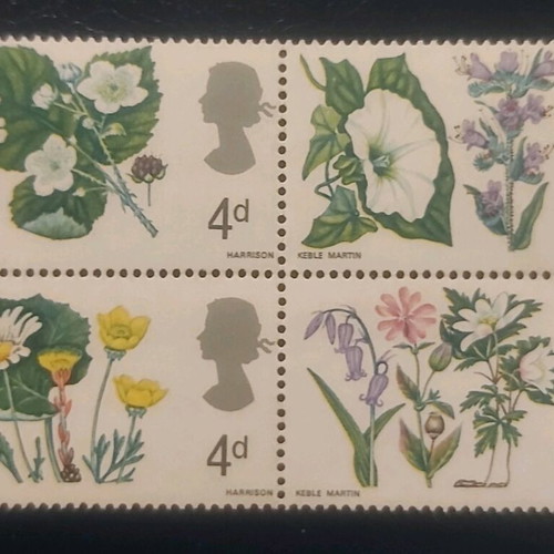 Foreign country stamps new, complete sets, unmounted mint