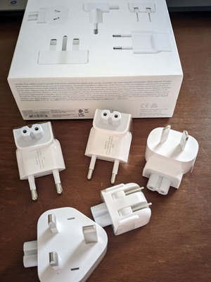 Αντάπτορες ταξιδιού Apple αυθεντικοί world travel kit καινούργιο