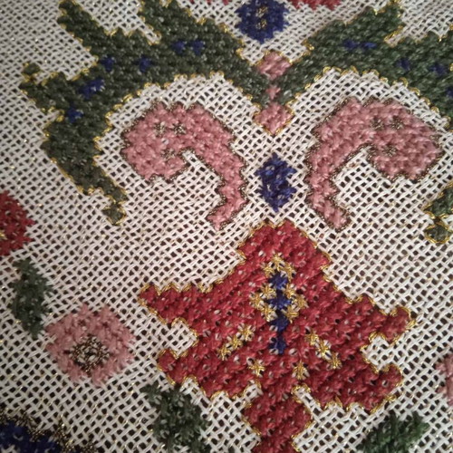 Handmade Tablecloth 80x80 in Excellent Condition
