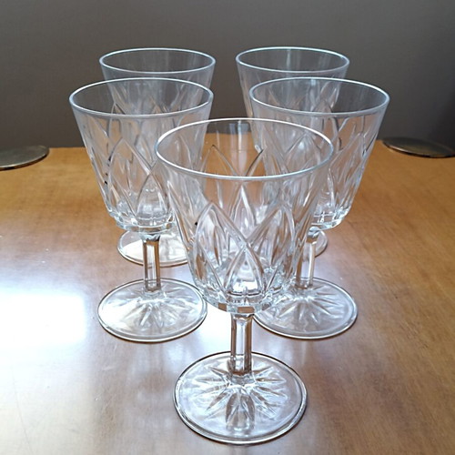 Vintage Harlequin crystal glasses set of 5, like new