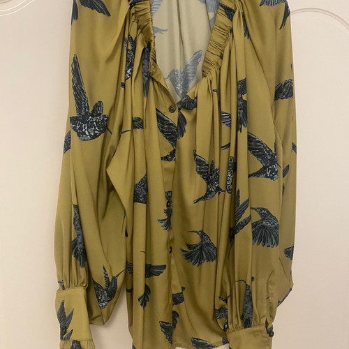 Nema satin shirt new with patterns