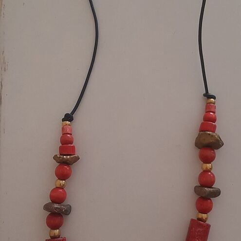 Handmade 80s necklace, brown and red