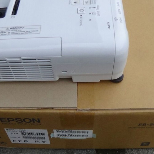 Βιντεοπροβολέας Epson EB-S05 σαν καινούργιος, επαγγελματικός και εκπαιδευτικός