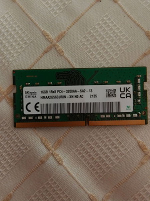 SK Hynix 16GB DDR4 3200MHz SO-DIMM RAM used