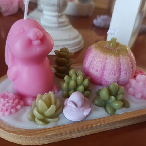 Wax treats new, handmade scented candles