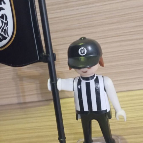 Playmobil PAOK fan figure like new with team flag