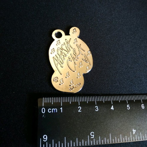 Alessia Cara pendant like new, silver