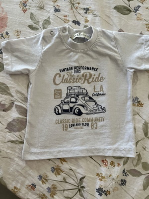 Baby shirt Hashtag like new for 12 months old
