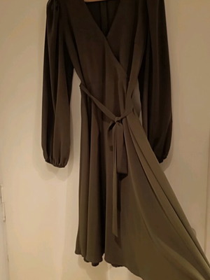 Shein Midi Wrap Dress Olive New Size L