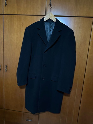 Men's black coat like new, size XL