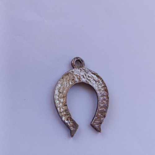 Vintage 925 silver horseshoe pendant