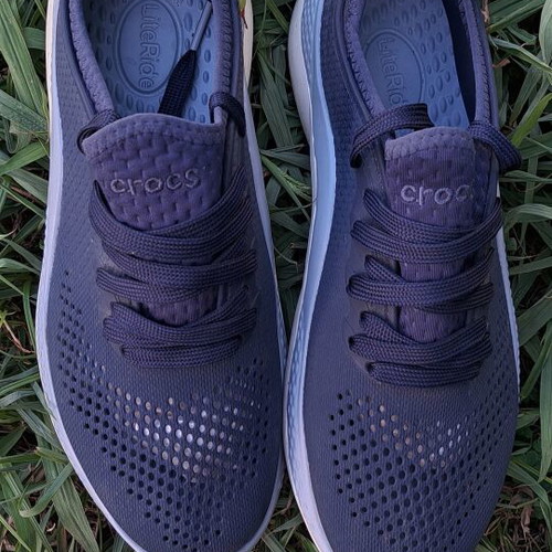 Crocs athletic shoes like new, blue, sizes 38-39