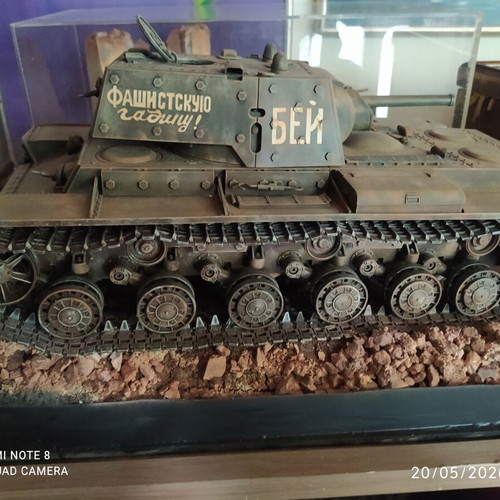 Diorama KV-1 new, Soviet heavy tank battle of Berlin