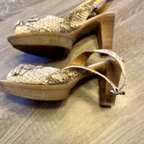 Mana Design Snake Print Peep Toe Sandals Size 40 Used
