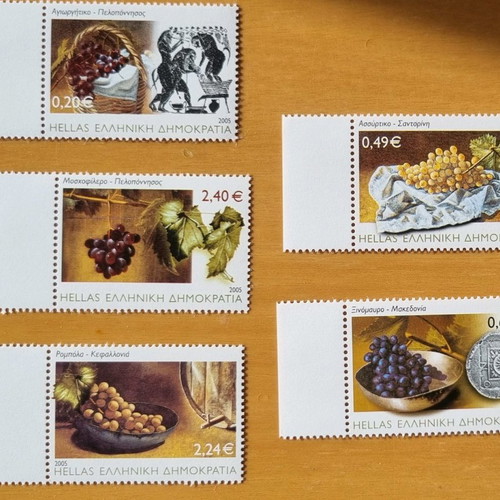 Stamp series new 05/2005 with vine-wine theme