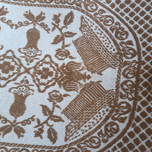 Woven bedspread like new, size 1.63×2.32 m